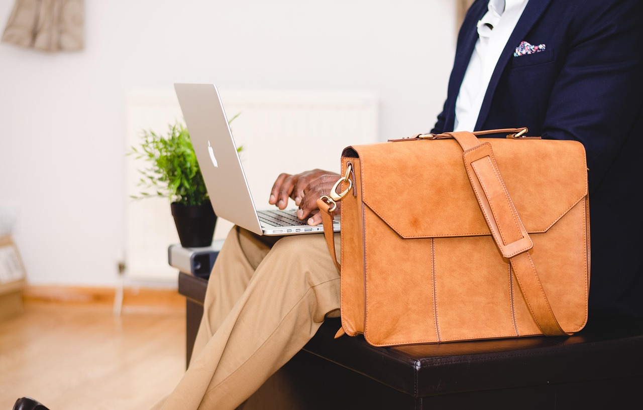 Men Bags Watford – Revolutionizing Style and Function for the Contemporary Man